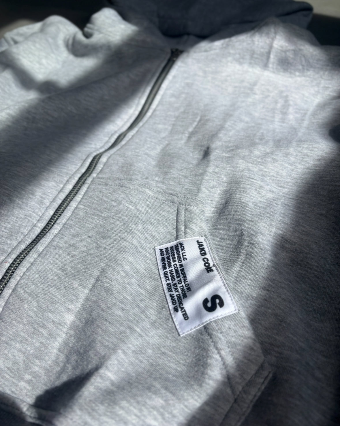 CEMENT GREY ZIP UP